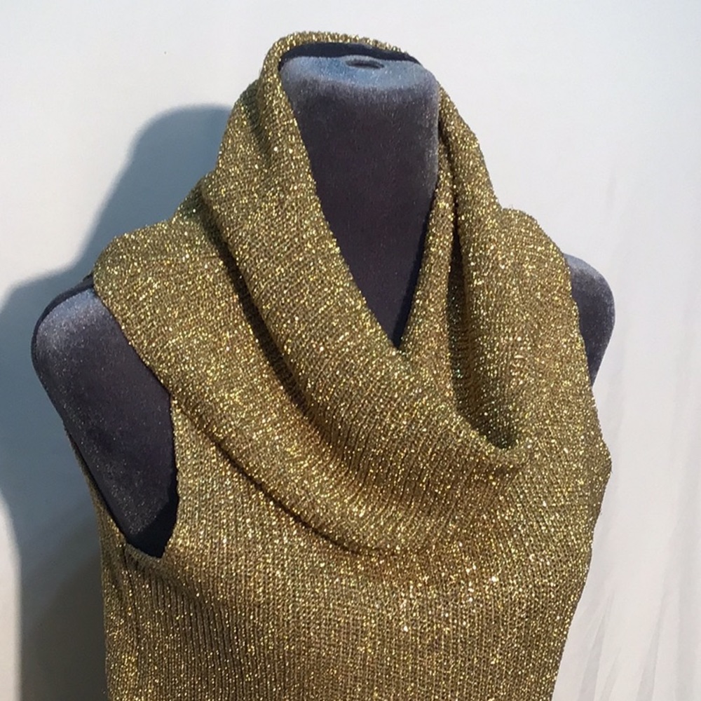 🌼Vintage 80’s🌼 Effeci gold cowl neck sweater size medium